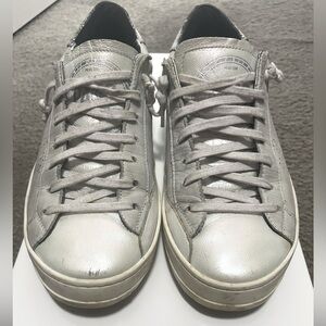 P448 John Pearl and White